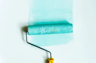 Peinture intérieure à Uchizy — murs, plafonds et boiseries